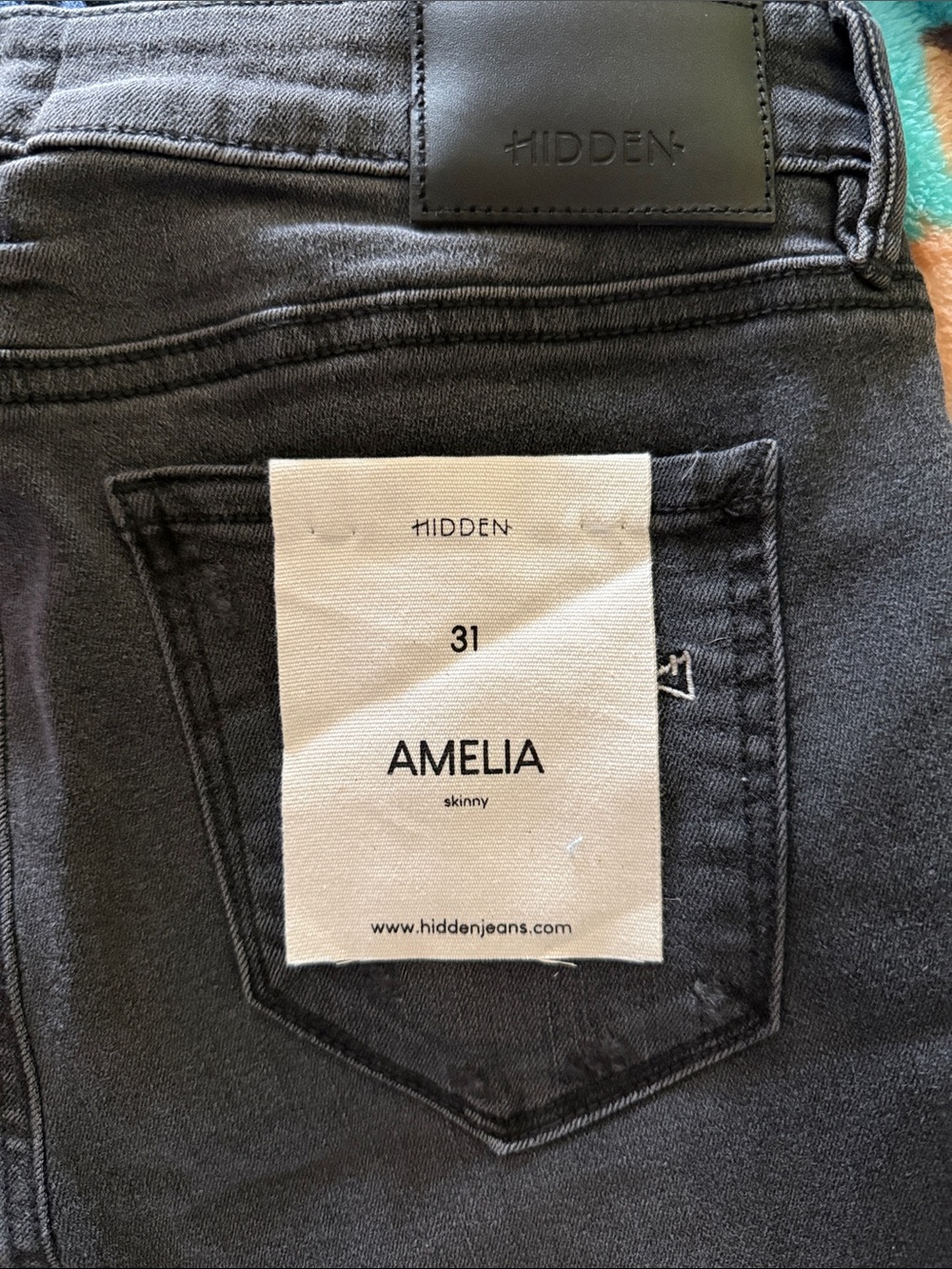 Hidden Amelia Skinny Jeans in Black